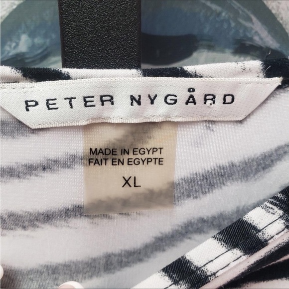 Peter Nygard Top - Picture 3 of 5